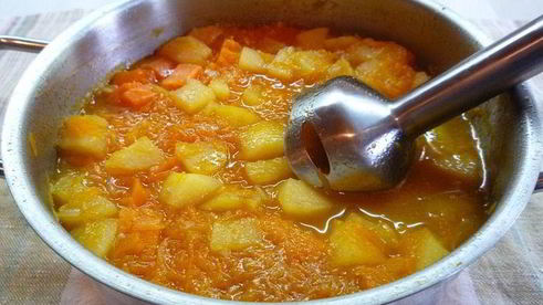 крем-суп из тыквы с яблоками