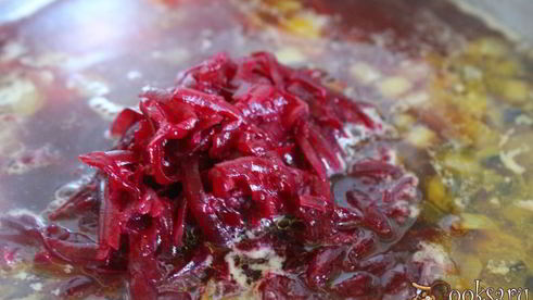 куриный суп со свеклой и баклажанами