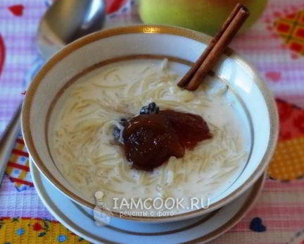 Молочный суп с вермишелью