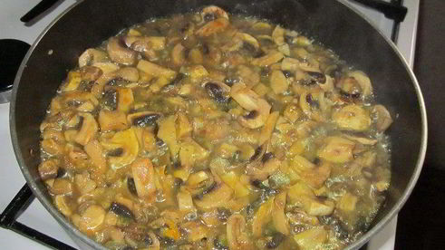 постны суп-крем из шампиньонов с кокосовым молоком