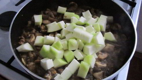 постны суп-крем из шампиньонов с кокосовым молоком