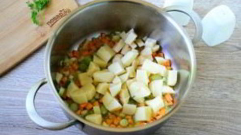 рисовый суп с горошком