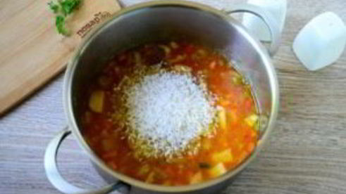 рисовый суп с горошком