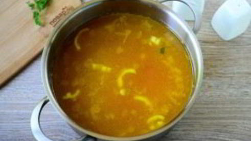 рисовый суп с горошком