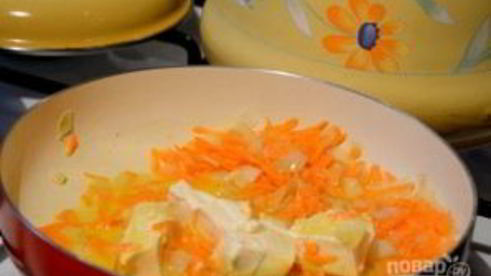 щавелевый супчик с фрикадельками и плавленым сыром