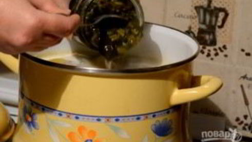 щавелевый супчик с фрикадельками и плавленым сыром