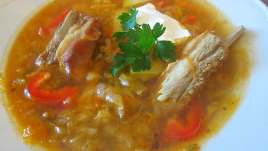 Рецепт щи со свиными ребрами и яблоком