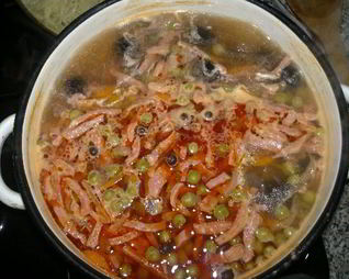 Мясная сборная солянка с картошкой