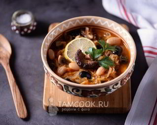 Постная солянка с фасолью