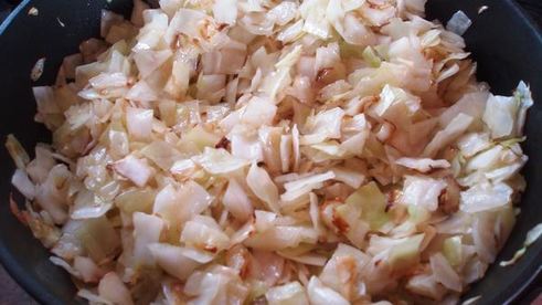 солянка из капусты с сосисками