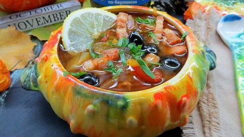 солянка осенняя с тыквой