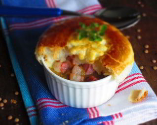 Суп-крем из чечевицы под хрустящей корочкой