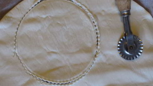 суп-крем из чечевицы под хрустящей корочкой