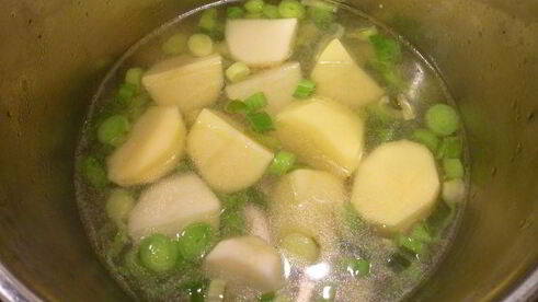 суп-пюре из брокколи и картофеля