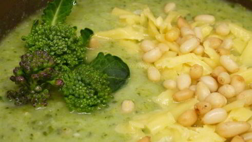 суп-пюре из брокколи и картофеля