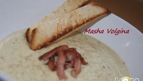 Рецепт Суп-пюре из кабачка с копченостями Нежный