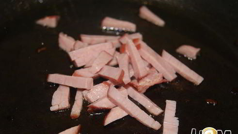 суп-пюре из кабачка с копченостями нежный