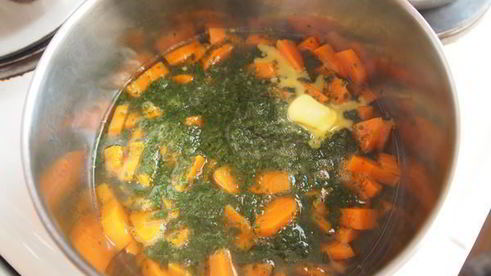 суп-пюре из моркови и шпината