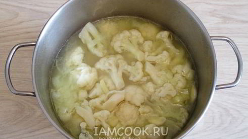 суп-пюре из цветной капусты с луком