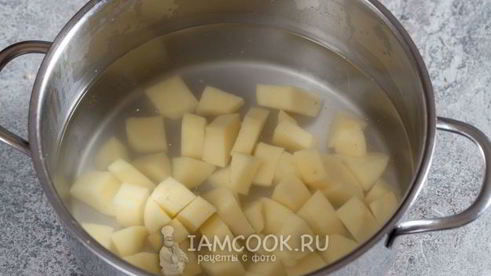 суп-пюре из зеленого горошка с беконом