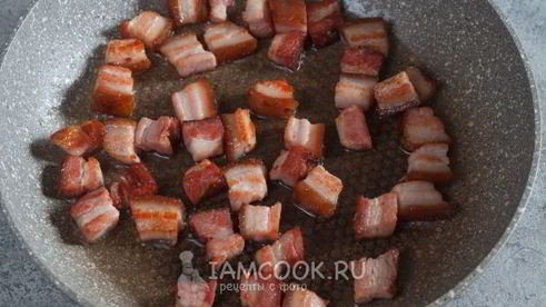 суп-пюре из зеленого горошка с беконом