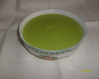 Суп-пюре из зеленого горошка