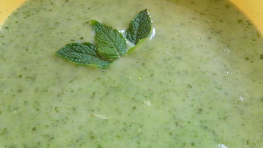 Рецепт суп-пюре леонтин с зеленым горошком, луком-пореем и шпинатом