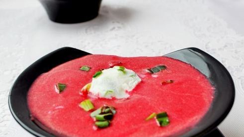 свекольно-апельсиновый суп-пюре