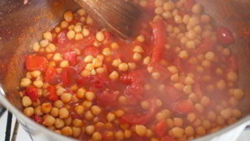 томатный суп-пюре с нутом