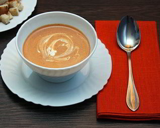 Томатный суп-пюре со сливками