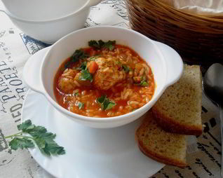 Суп-рагу с рисом и фрикадельками