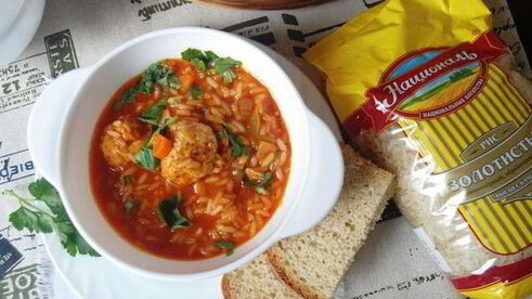 суп-рагу с рисом и фрикадельками