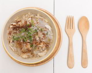 Суп с базиликом и яичной заправкой