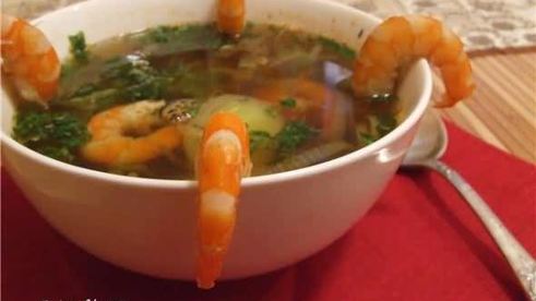 суп с креветками и овощами