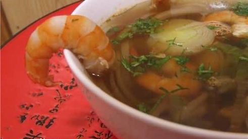 суп с креветками и овощами