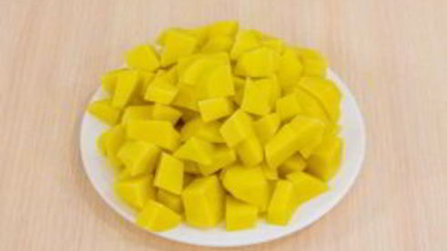 суп с курицей, стручковой фасолью и грибами