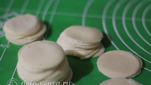 суп с пельменями