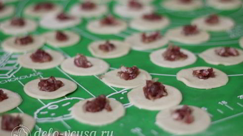 суп с пельменями