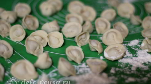 суп с пельменями