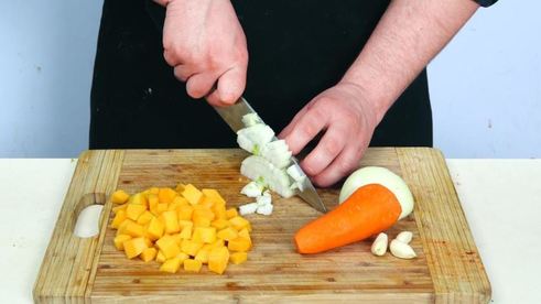 тосканский суп из белой фасоли с фрикадельками