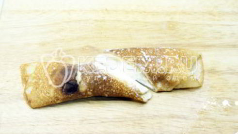 блинчики с мороженым и клубникой