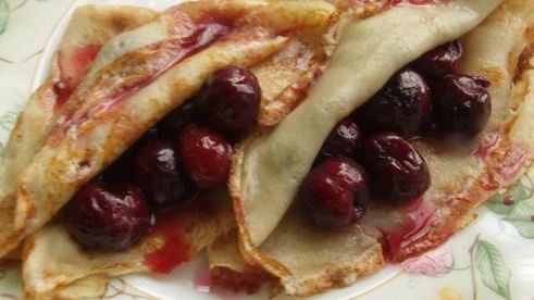 блинчики с вишней