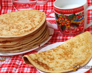 Дрожжевые блины с манкой