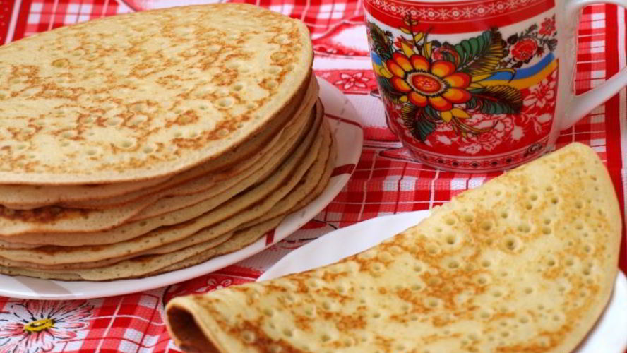 Рецепт дрожжевые блины с манкой