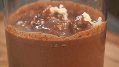 шоколадные блинчики с шоколадным соусом