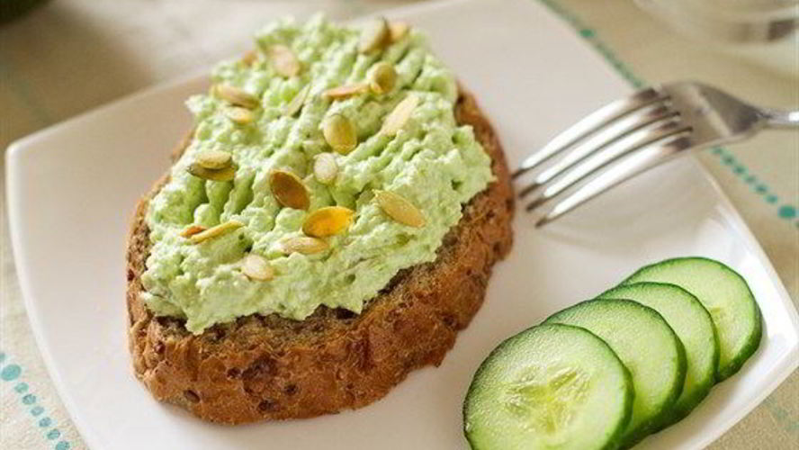 Рецепт булочка с творогом и авокадо