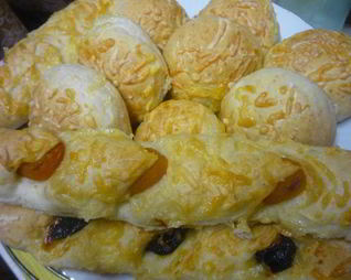 Булочки и батончики с сыром