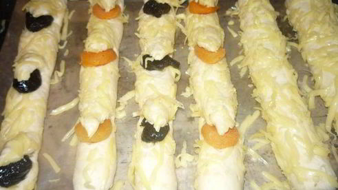 булочки и батончики с сыром