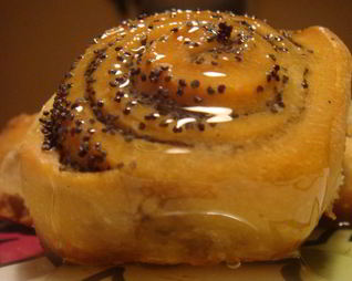 Булочки-розочки в двух начинках