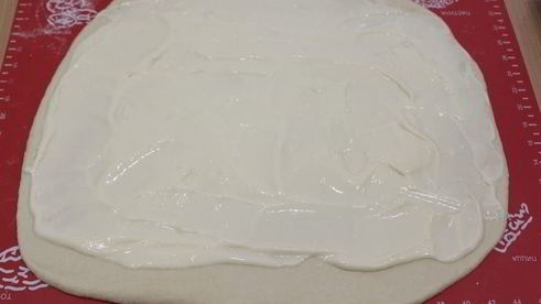 булочки с голубикой и творожным сыром